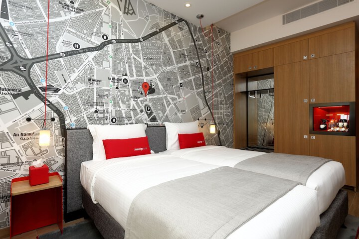 Room 14 of 195