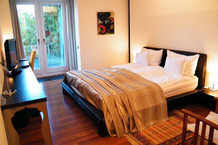 Room 14 of 37
