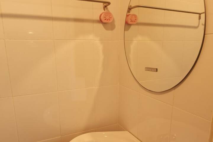 Clean Restrooms