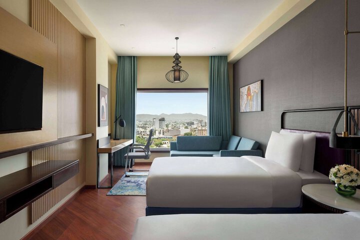 Room 7 of 34