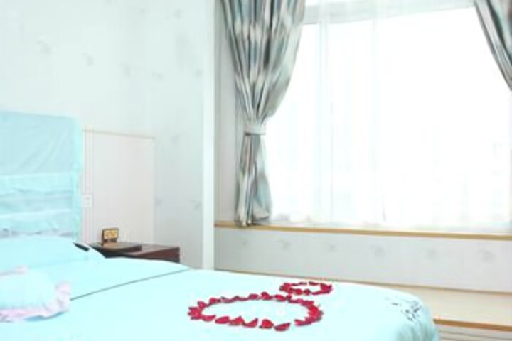 Chunxi Yujing Hotel