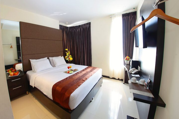 Room 3 of 21