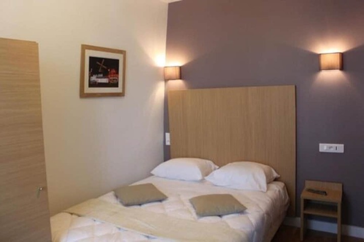 Room 17 of 49