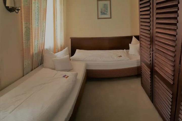 guest_rooms
