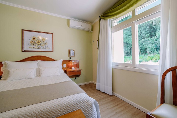 Room 45 of 95