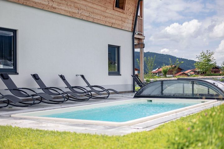 Pool 60 of 112
