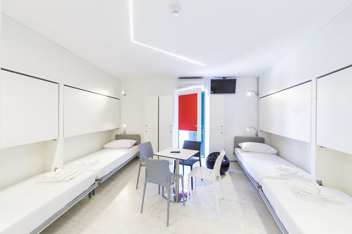 Room 18 of 54