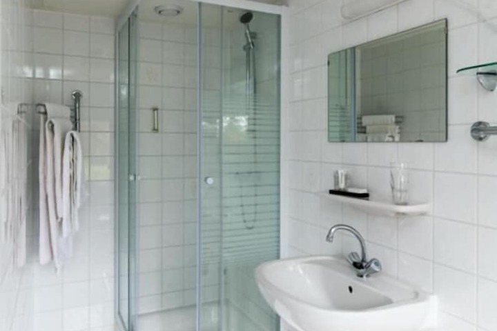 Bath Interior
