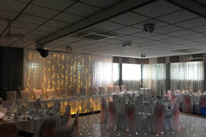 Ballroom/Hall 11 of 14