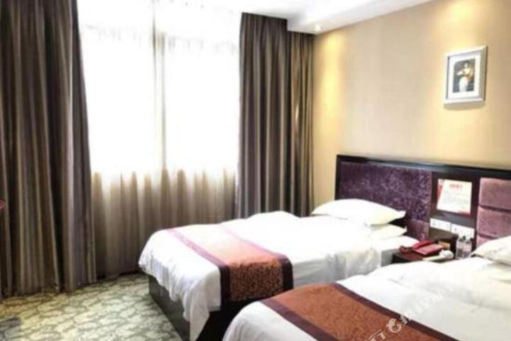 Chongqing Hotel