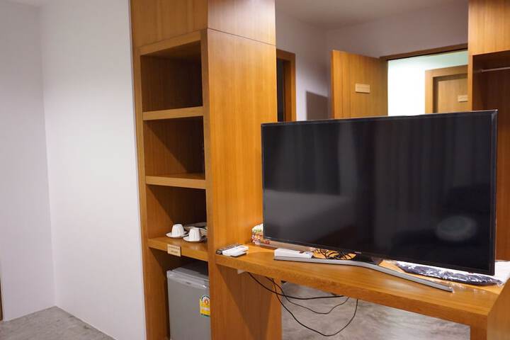 Room 22 of 49