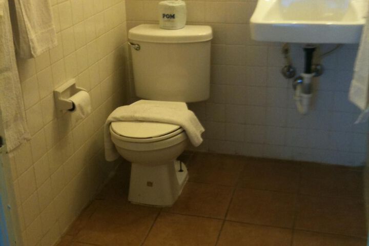 Room 3 of 11