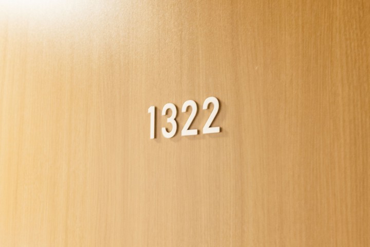 Room 9 of 76
