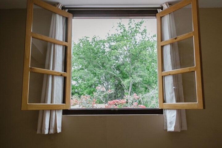 Room 12 of 199