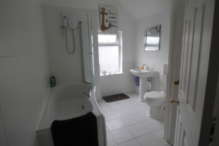 Room 4 of 54