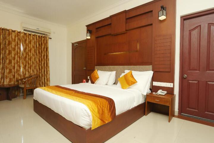OYO 30173 Hotel Oak Tree