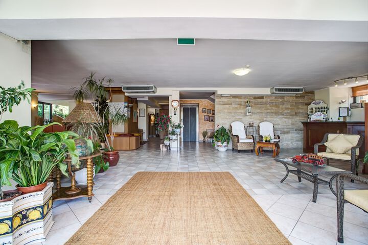 Hotel 2 of 29