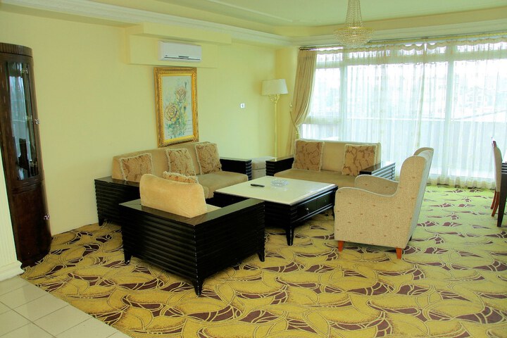 Room 49 of 66