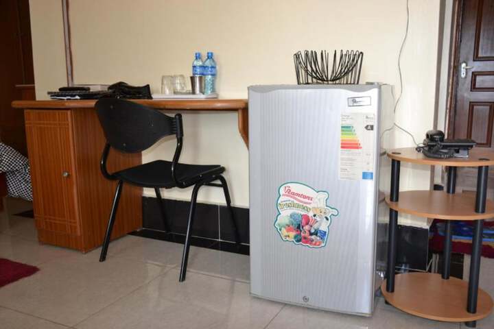 Room 9 of 25