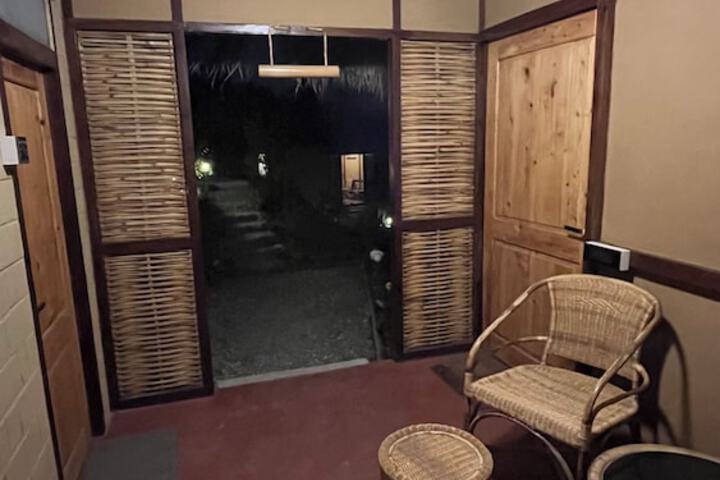 Room 47 of 123