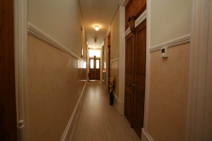 Ballroom/Hall 31 of 38