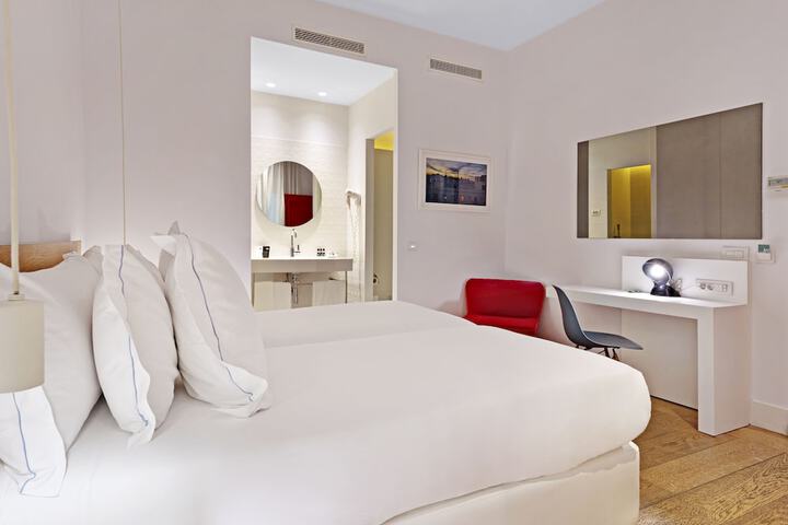 Room 18 of 56