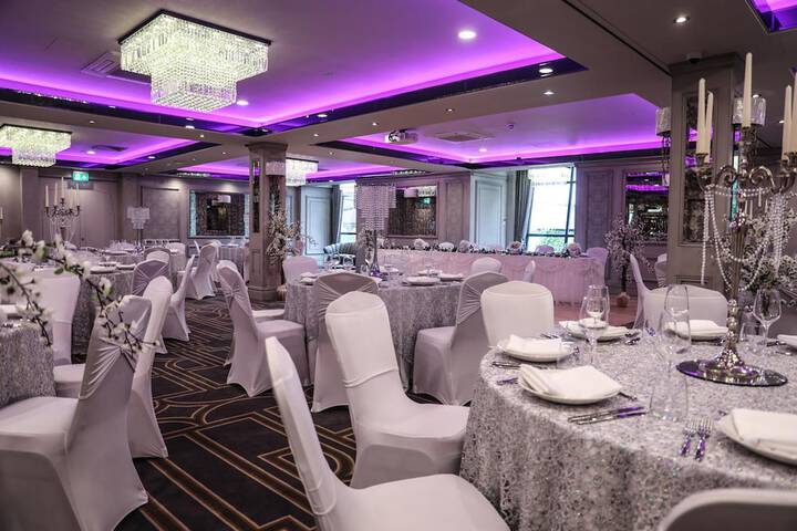 Ballroom/Hall 20 of 28