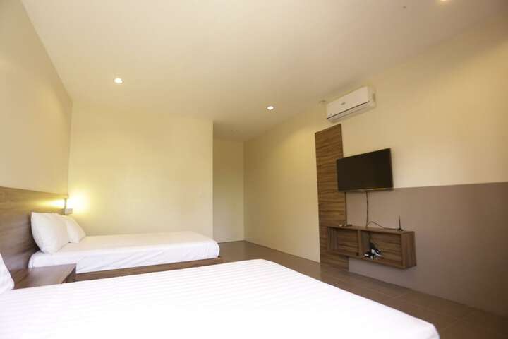 Room 7 of 31