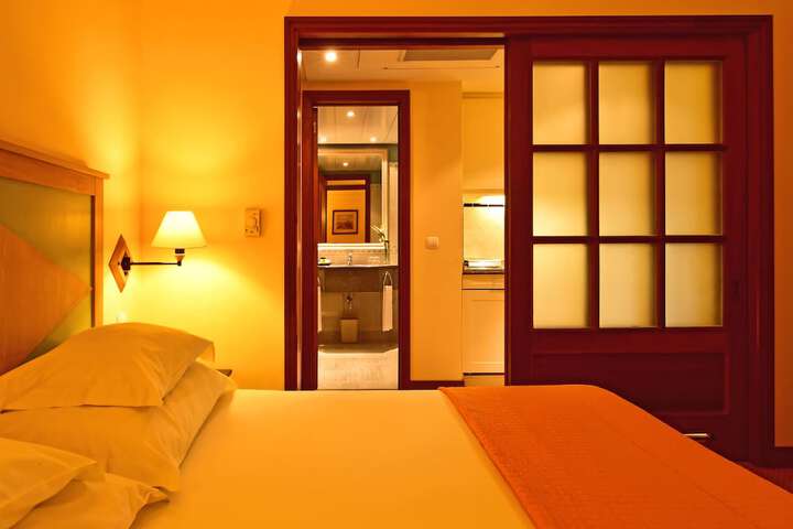 Room 17 of 29