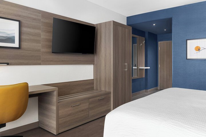Room 7 of 46