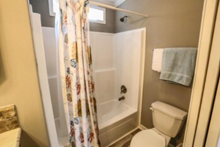 Room 5 of 21