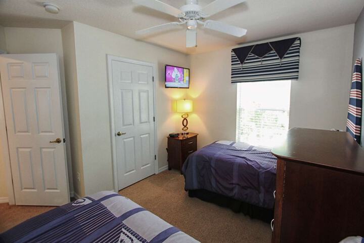 Room 9 of 190