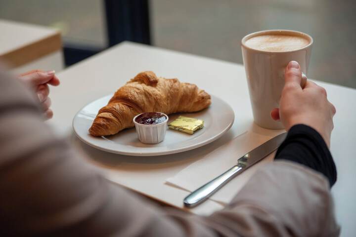 Breakfast/Coffee Service 56 of 76