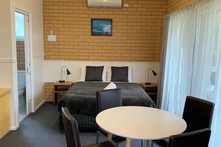 Room 15 of 51