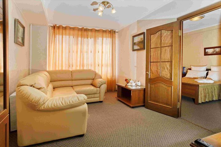 Room 41 of 74