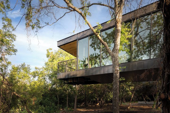 Hotel Exterior 297 of 303