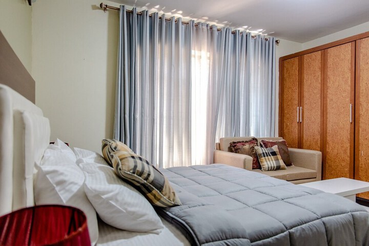 Room 20 of 98