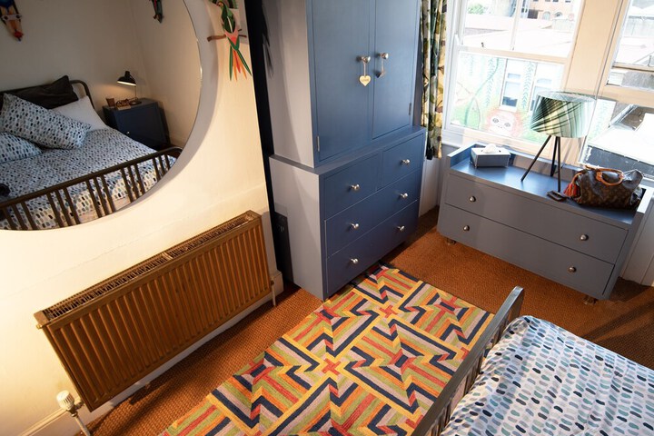 Room 6 of 39