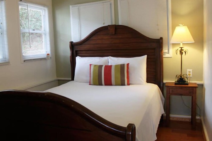 Room 22 of 122