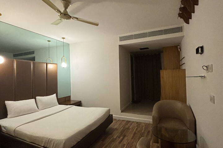 Room 2 of 12