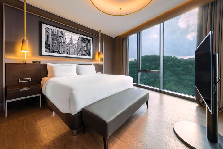 Room 75 of 202
