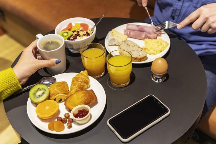 Breakfast/Coffee Service 33 of 49