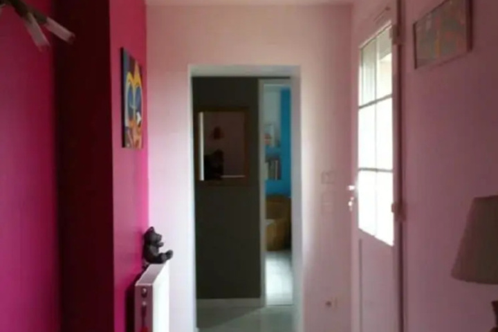 Room 7 of 13