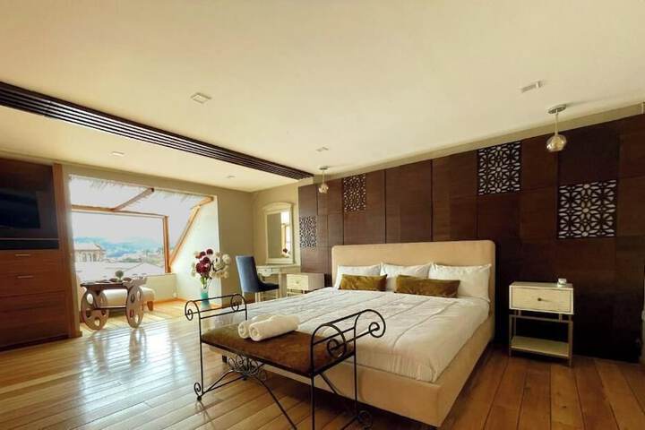 Room 8 of 54