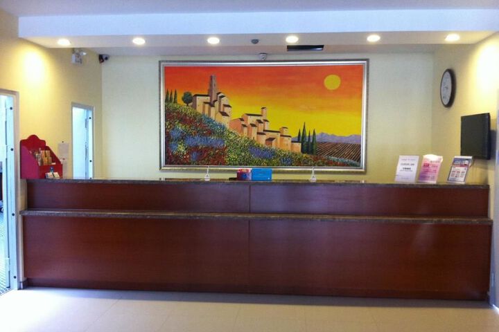 Hotel Interior 13 of 27