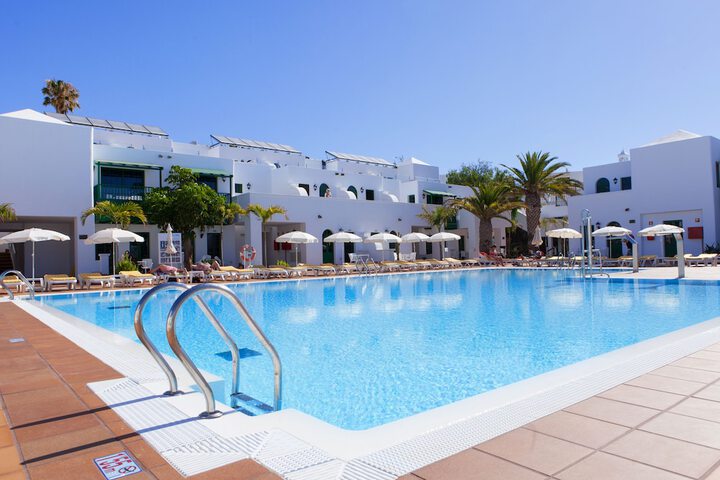 Pool Hotel