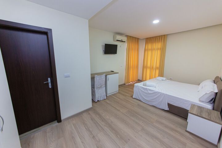 Room 18 of 46