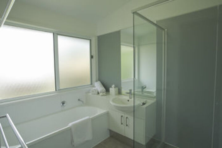 Room 6 of 22
