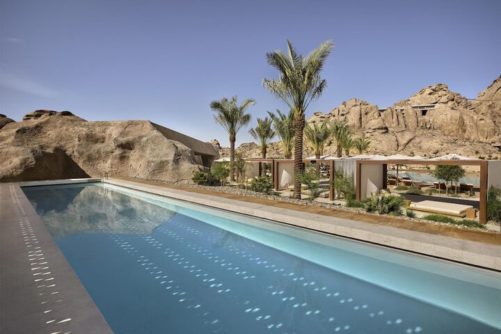 Pool 76 of 172