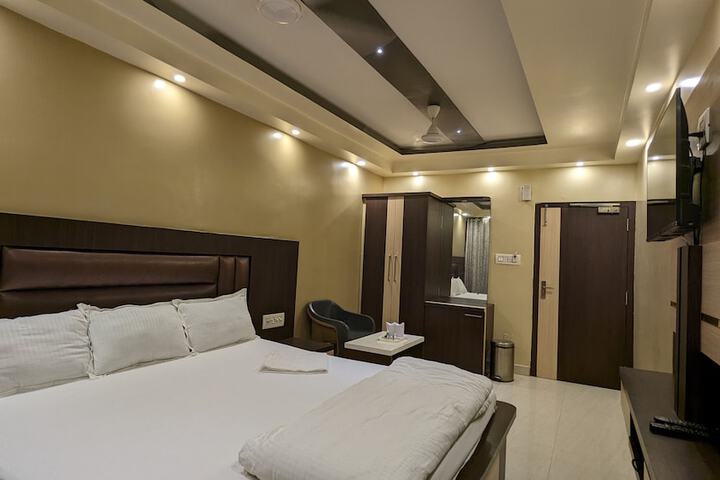Room 20 of 150